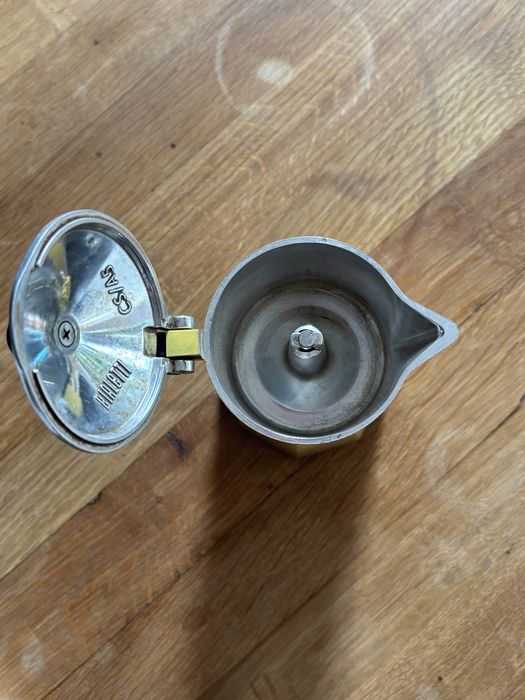 Żółte Bialetti Primavera Rainbow 3tz mokka do robienia kawy kawiarka