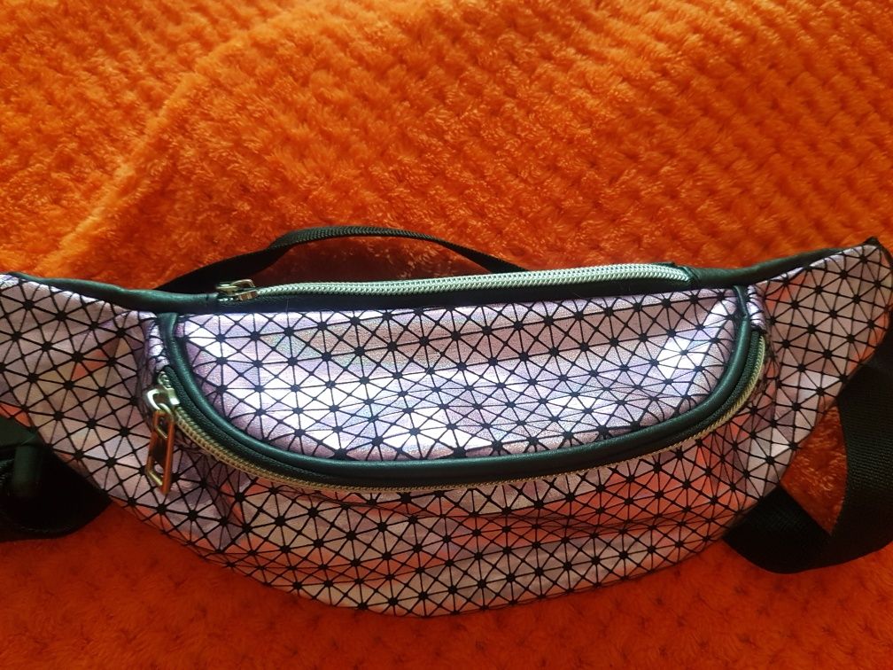 Saszetka nerka holo