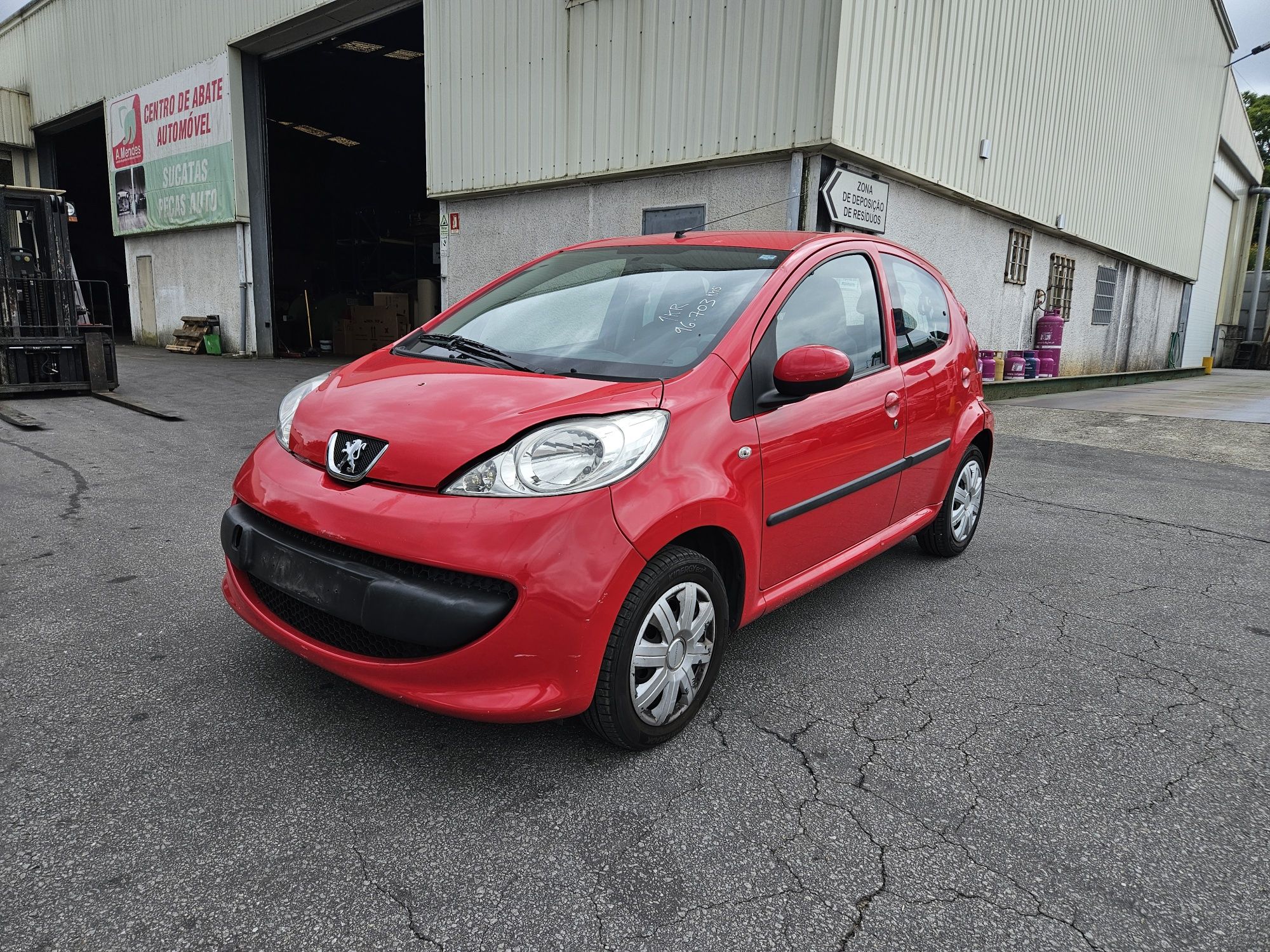 Peugeot 107 1.0i de 2007 cx automática para peças