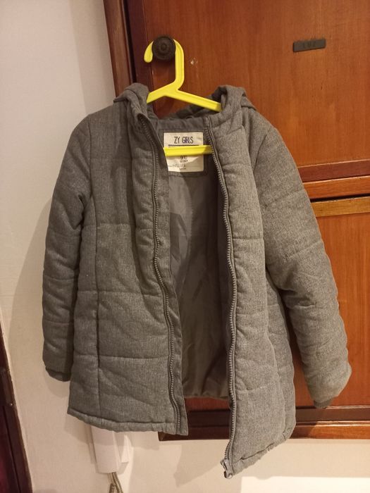 Vendo casacos  de inverno  para crianças 14 euros cada
