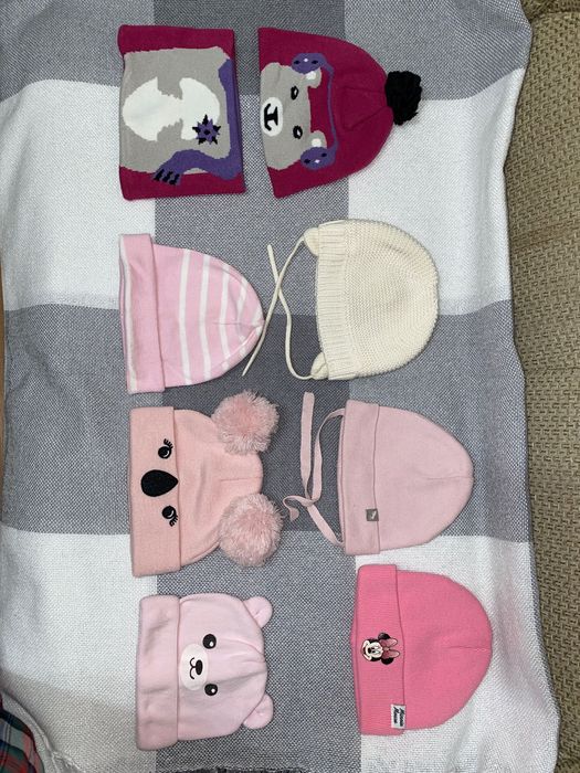 Демісезонна дитяча шапка на дівчинку 6/12/18/24 місяці