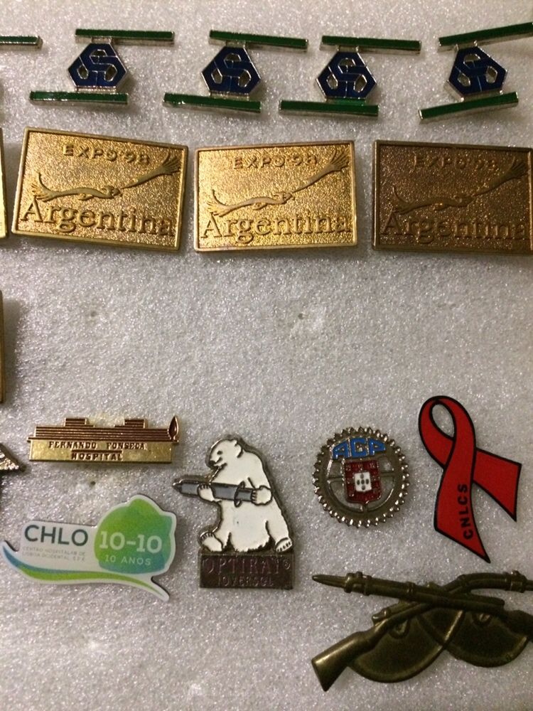 PINS de coleccao variados