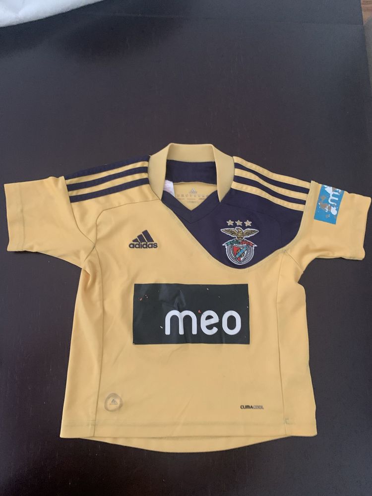 Equipamento benfica 3 anos