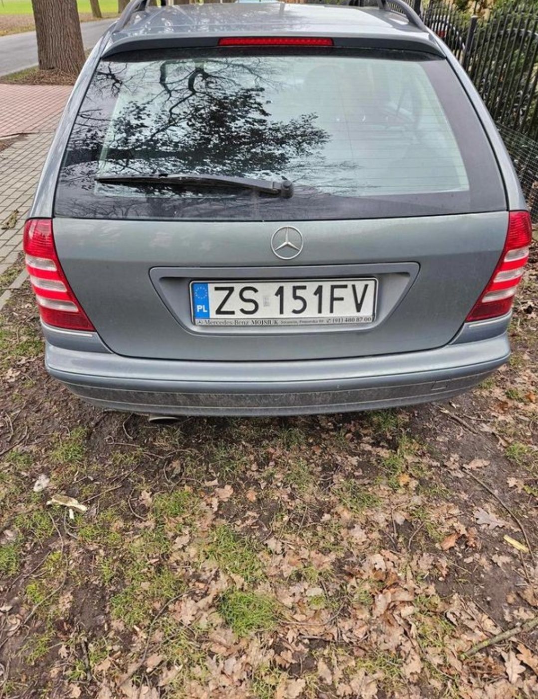 Mercedes C230 rok 2005 uszkodzony, na części