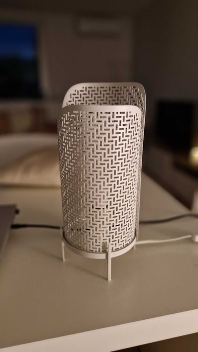 Candeeiro de mesa branco