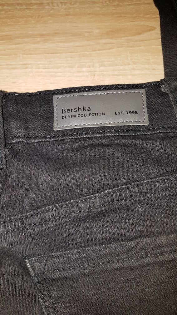 Spodnie Bershka 32