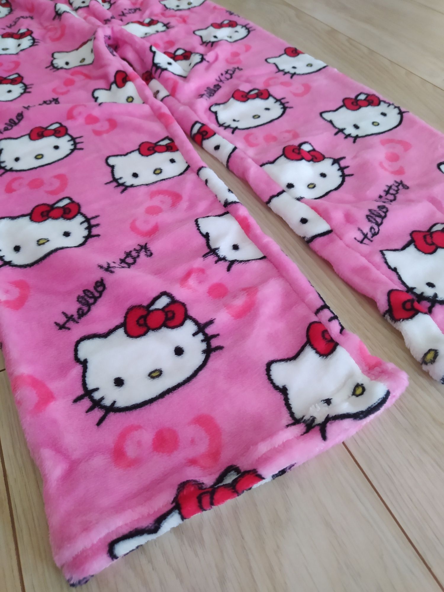 Spodnie Hello Kitty Baby Pink Must Have S/M