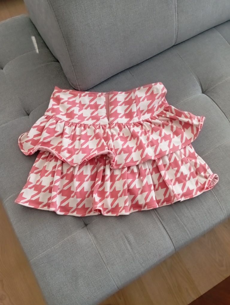 Szorty, spódniczka niumi
