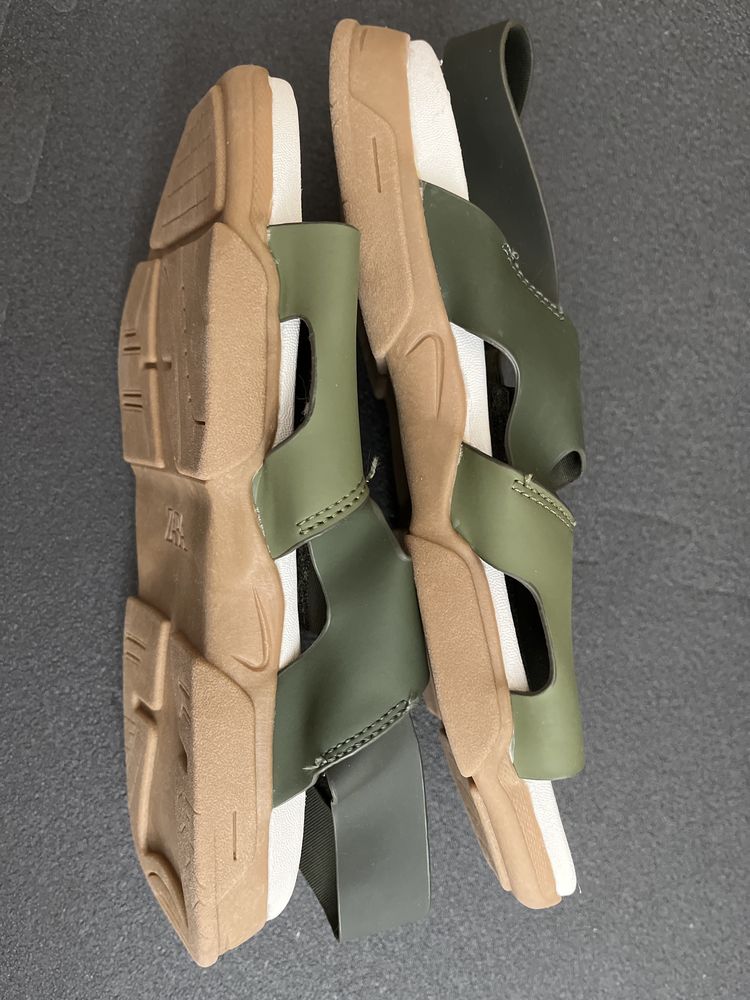 Sandálias ZARA T34