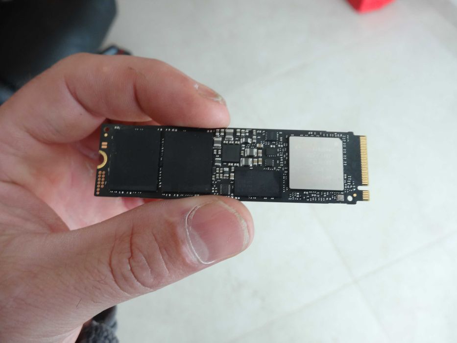 Disco externo Samsung 970 PRO SSD 1 TB + Caixa ROG STRIX ARION