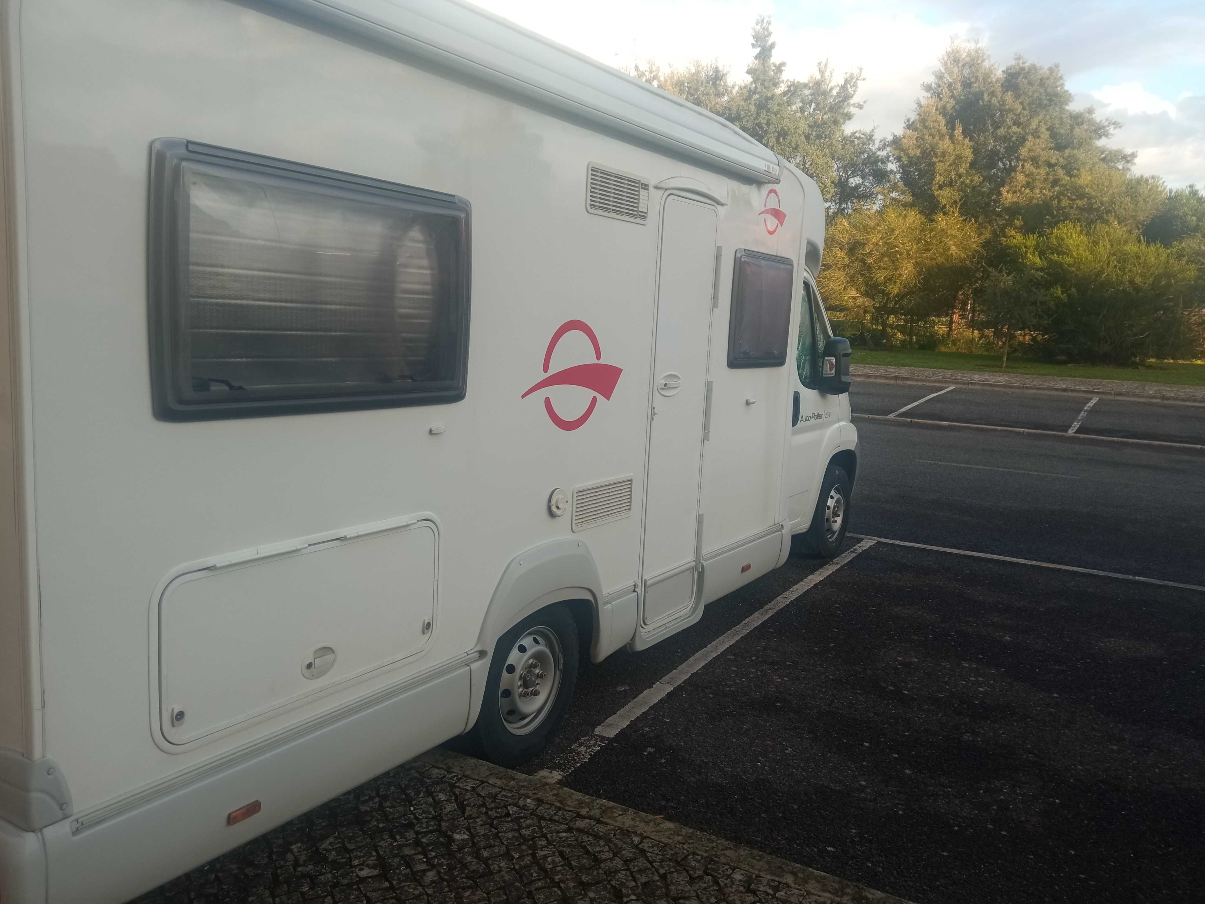 Autocaravana Roller Team - Auto Roller 255P