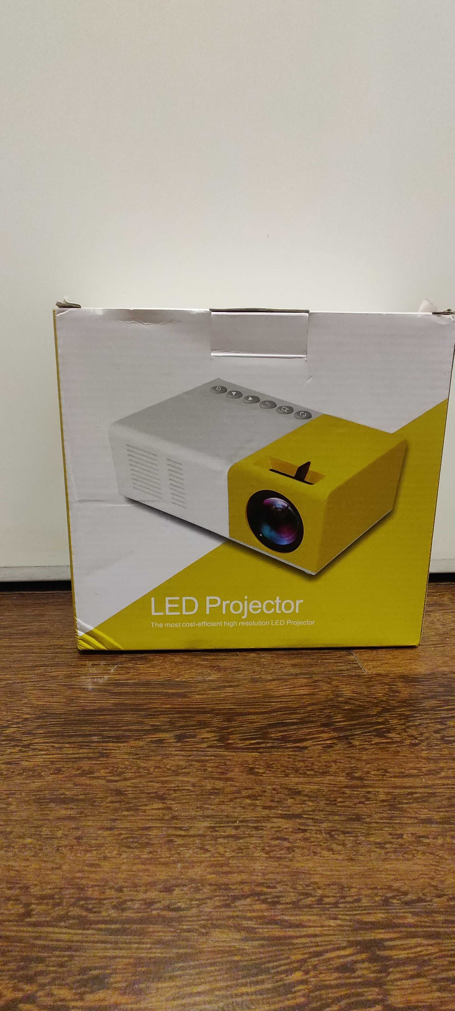 Mini Projetor LED Portátil – Ideal para Filmes e Jogos!