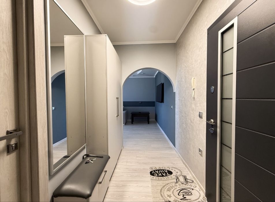 Продаж 2к квартири вул. І.Зріні