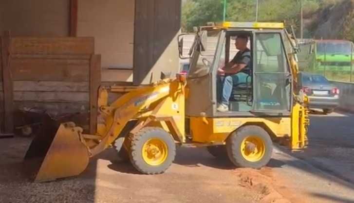 Koparko ładowarka FIORI 4x4 jak 2cx