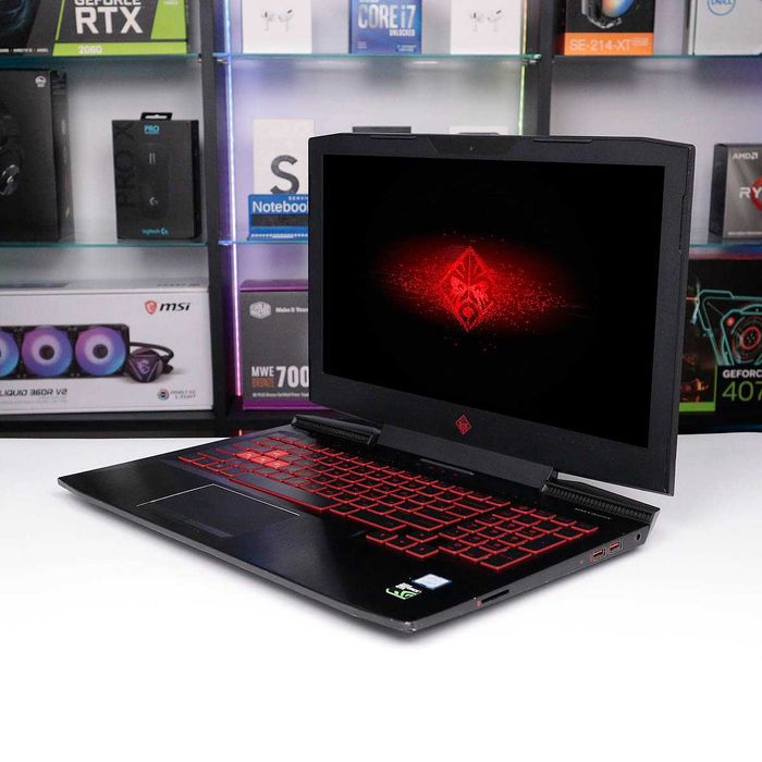 БВ Ігровий ноутбук HP OMEN 15-ce / Intel Core i5 / GTX 1050 2 ГБ