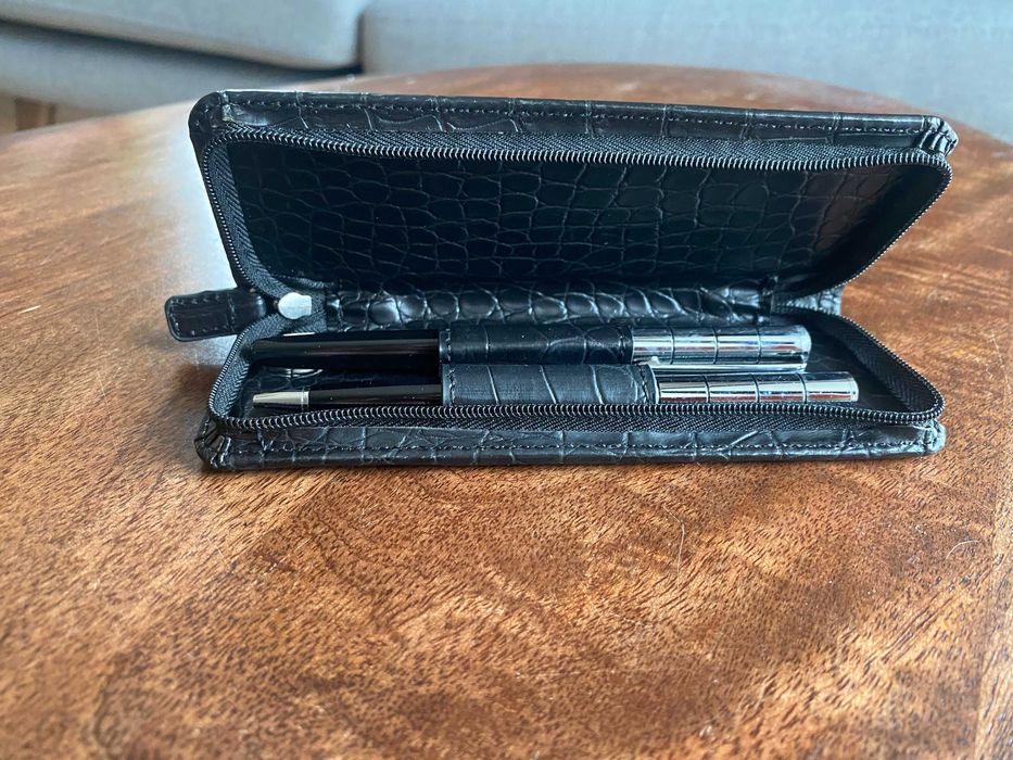 Elegancki zestaw dwóch czarnych długopisów