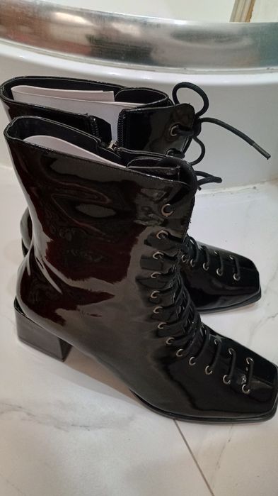 botki lakierowane na zamek , piękne zakupy