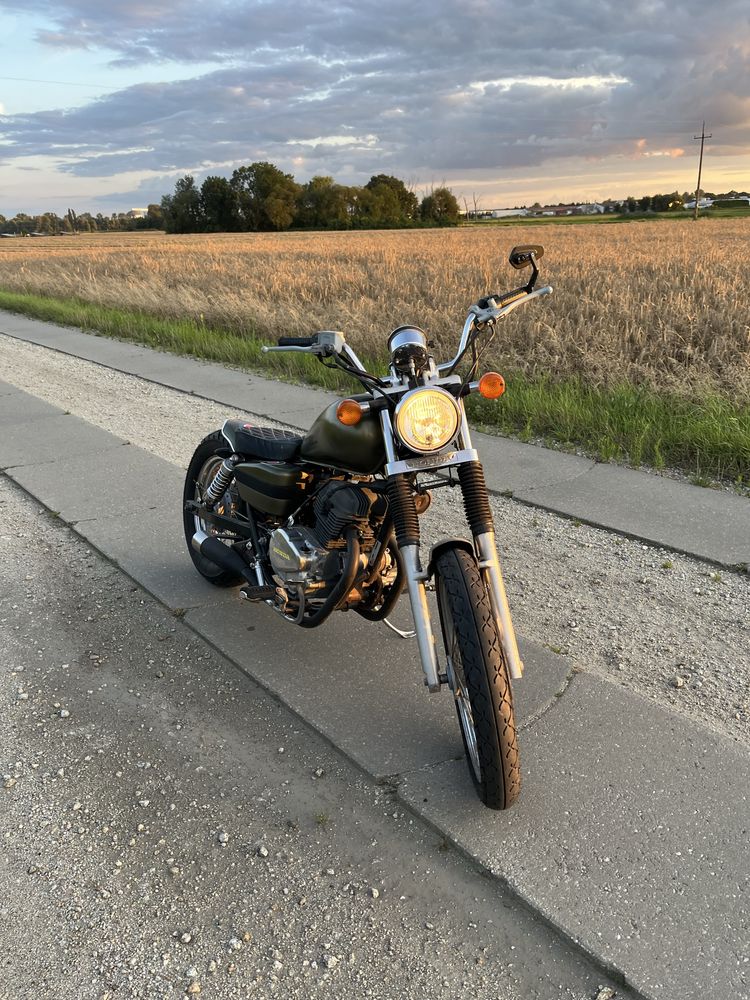 Honda Rebel 125 bobber