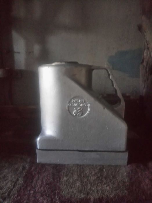 Lewarek podnośnik hydrauliczny prl 25 ton sprawny