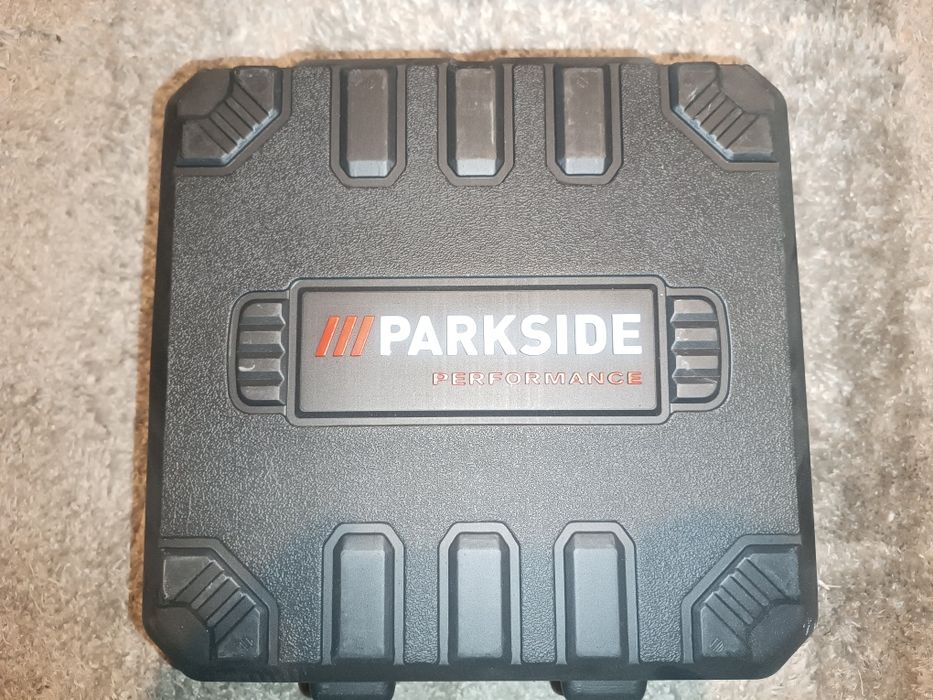 Aparafusadora com martelo