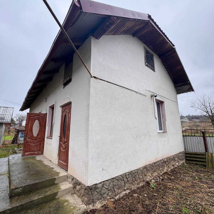 Продається доглянутий будинок у мальовничому селі Антонівка