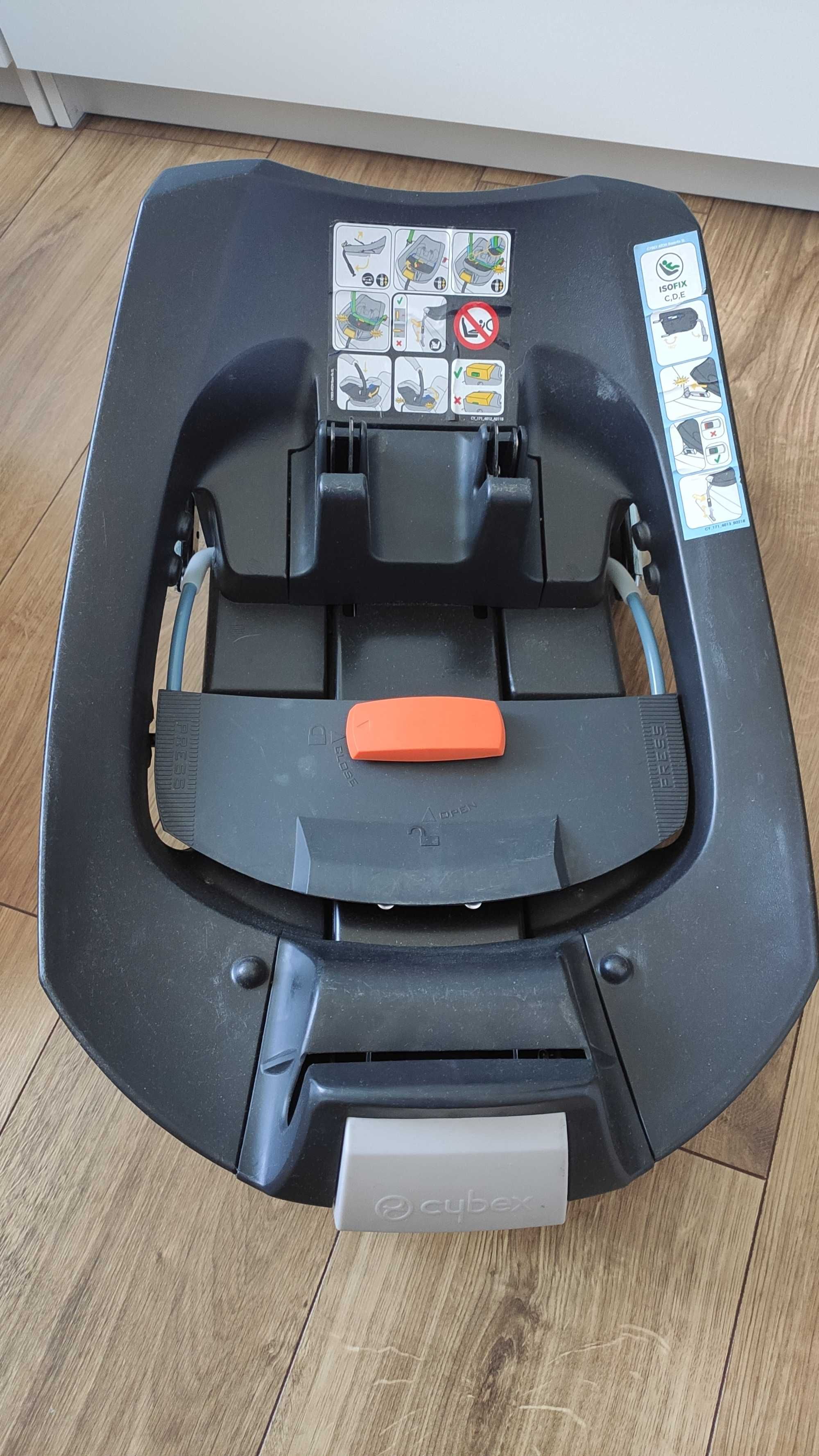 Zestaw: Cybex Aton 5 + baza + kombinezon zimowy + adaptery Bebetto