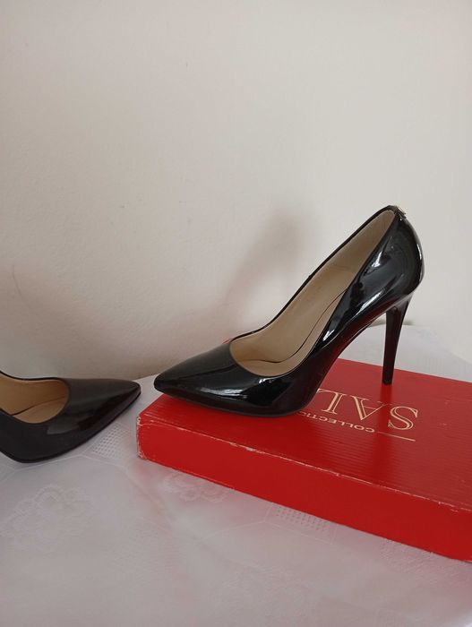 Szpilki skórzane nowe