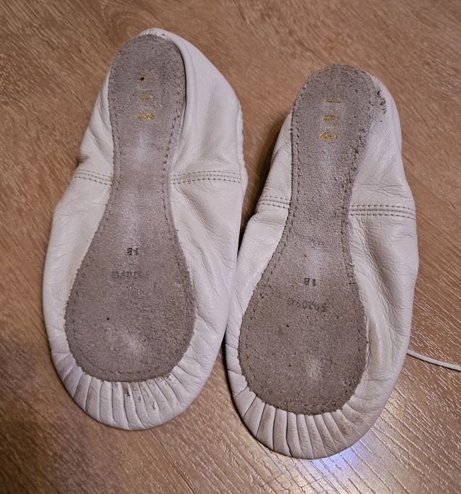 Продам кожаные чешки