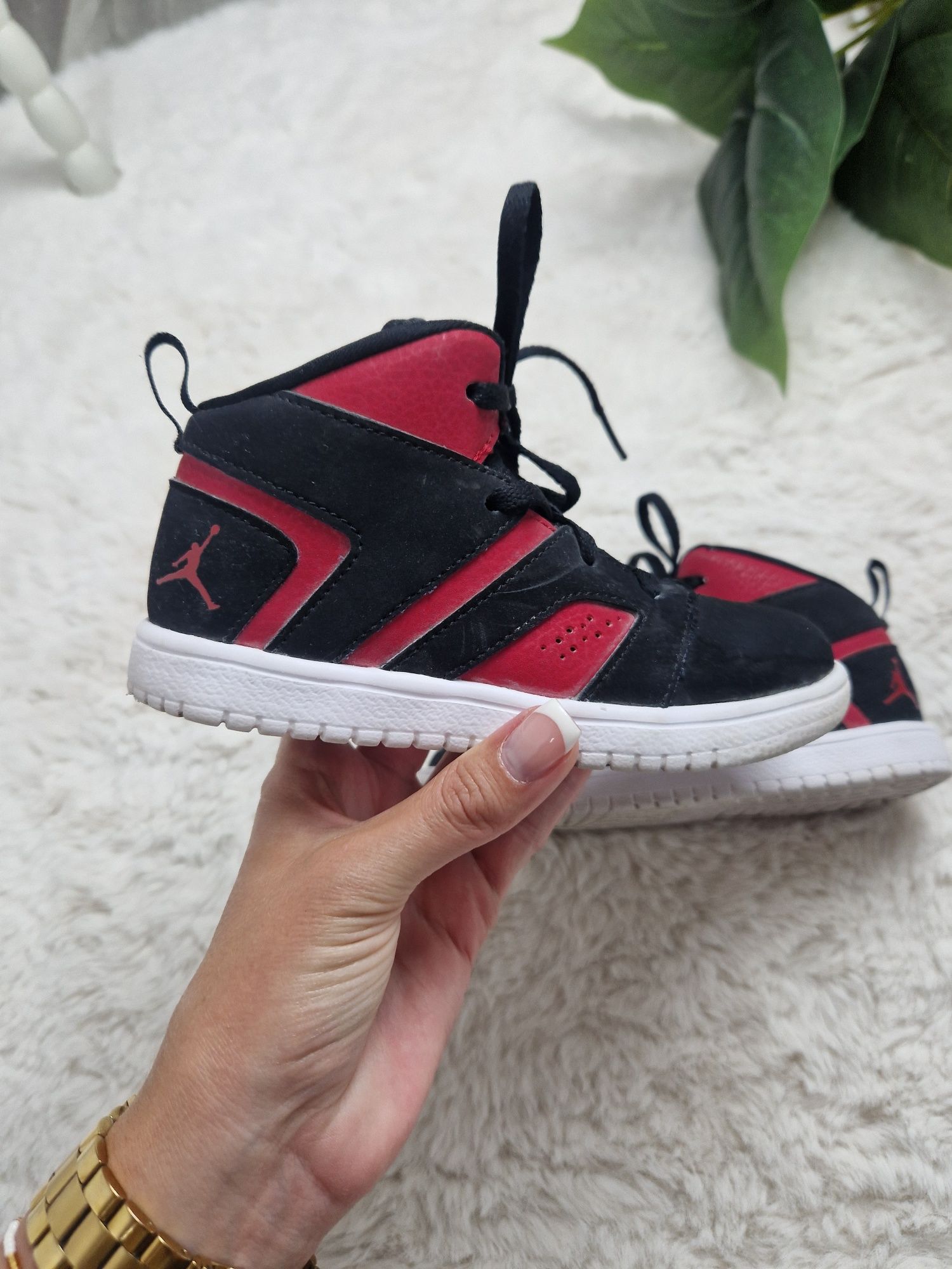 Buty chłopięce za kostkę Jordan oryginalne czarne 27