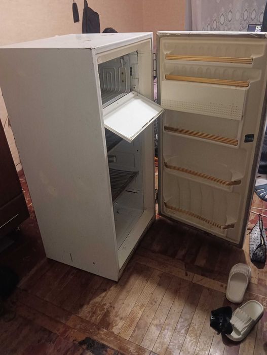 Продам холодильник ОАК