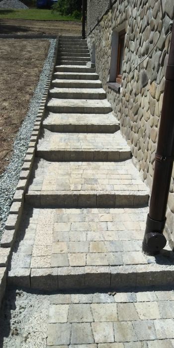 Cegła do budowy grilla palisada obrzeże łupane łupana palisady 38x15x6