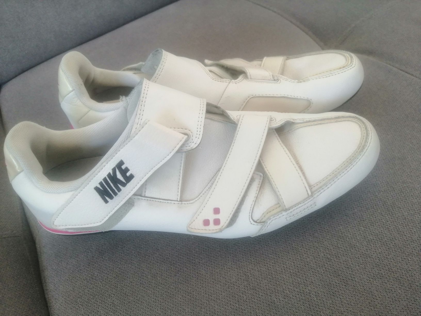 Buty Nike damskie rozm. 38,5