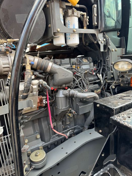 Продам трактор Challenger MT 765 B