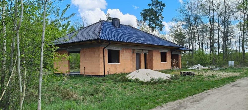 Dom z garażem w KOSTRZEWACH 6 (G)
