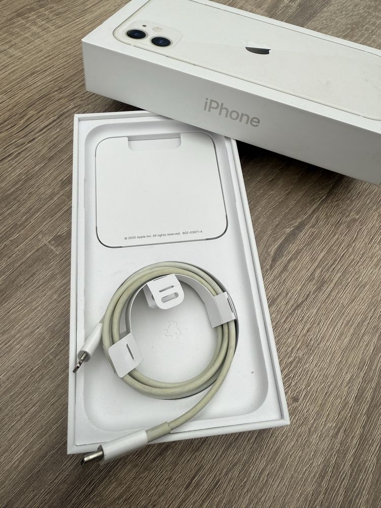 Apple IPhone 11 128gb ідеальний стан