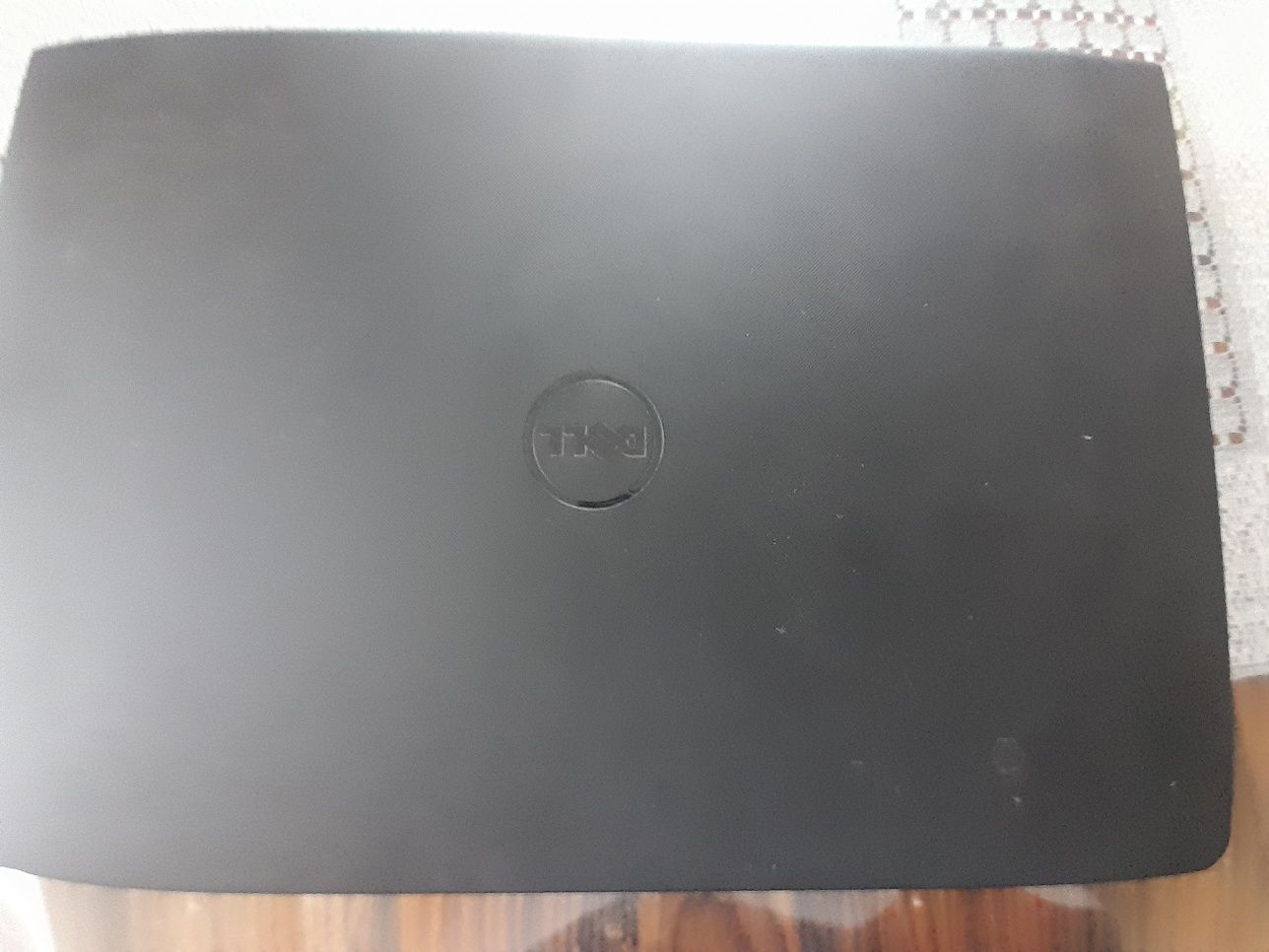 Laptop Dell Inspirion 15 3552.  4/500gb