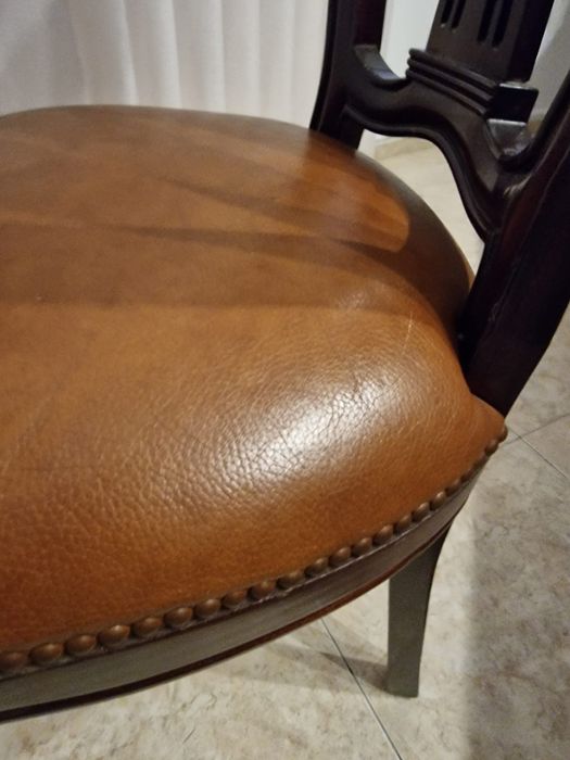 Cadeiras de jantar clássicas