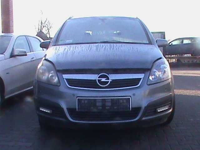 Opel Zafira B lampy hak drzwi sanki kod lakieru Z155