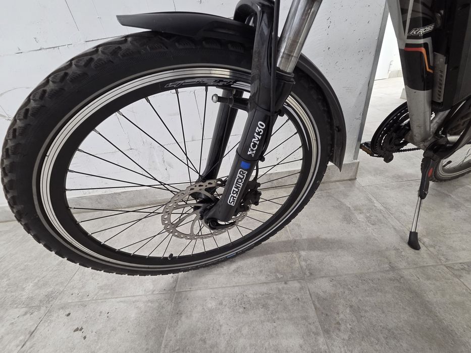 Rower elektryczny Kross Hexagon v6 hydraulika, 720Wh 15Ah 48V, 1100km