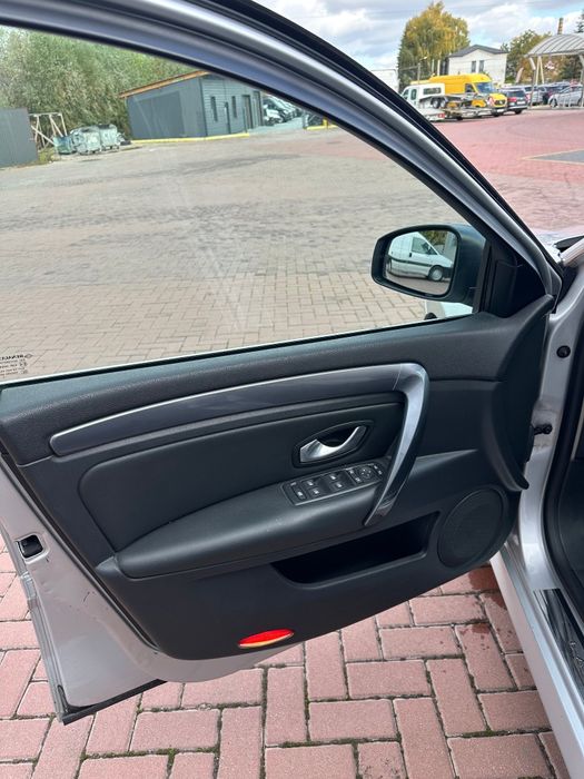 Renault Laguna 3. 2.0 газ,бензин