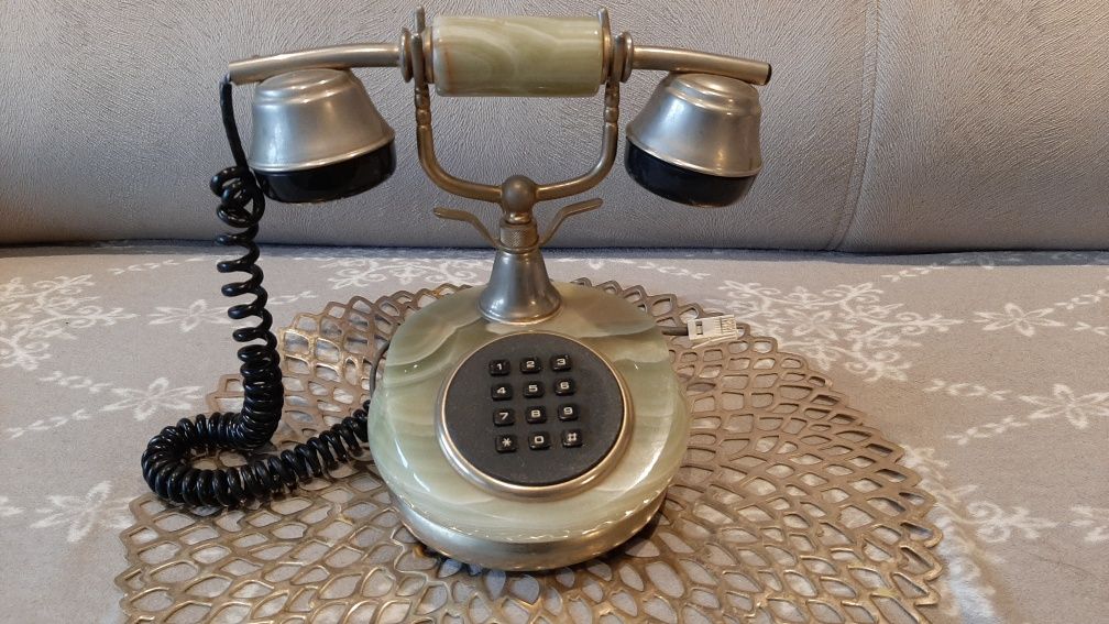Stary Telefon ONYKS