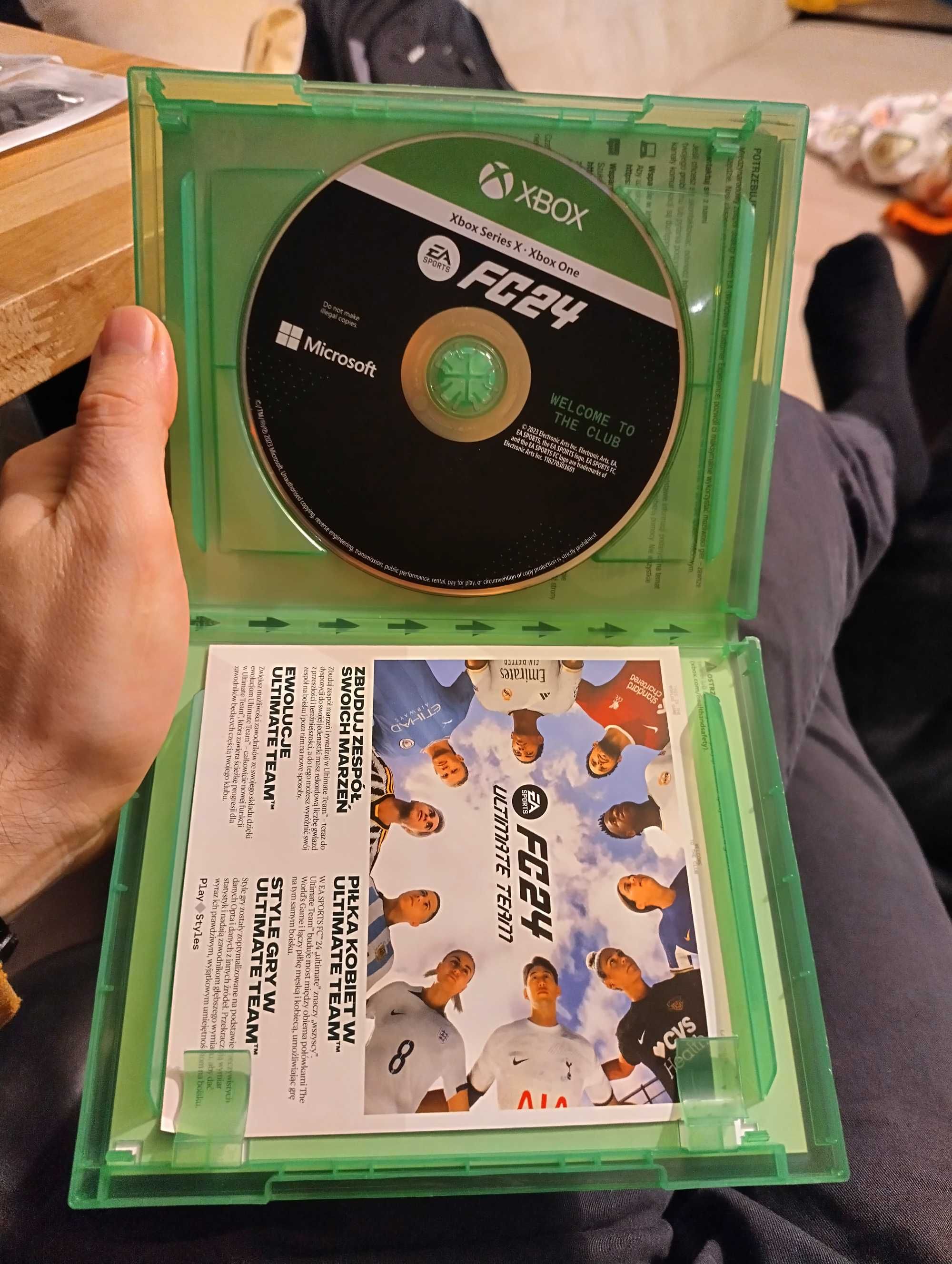 Gra FC24 xbox series X/one