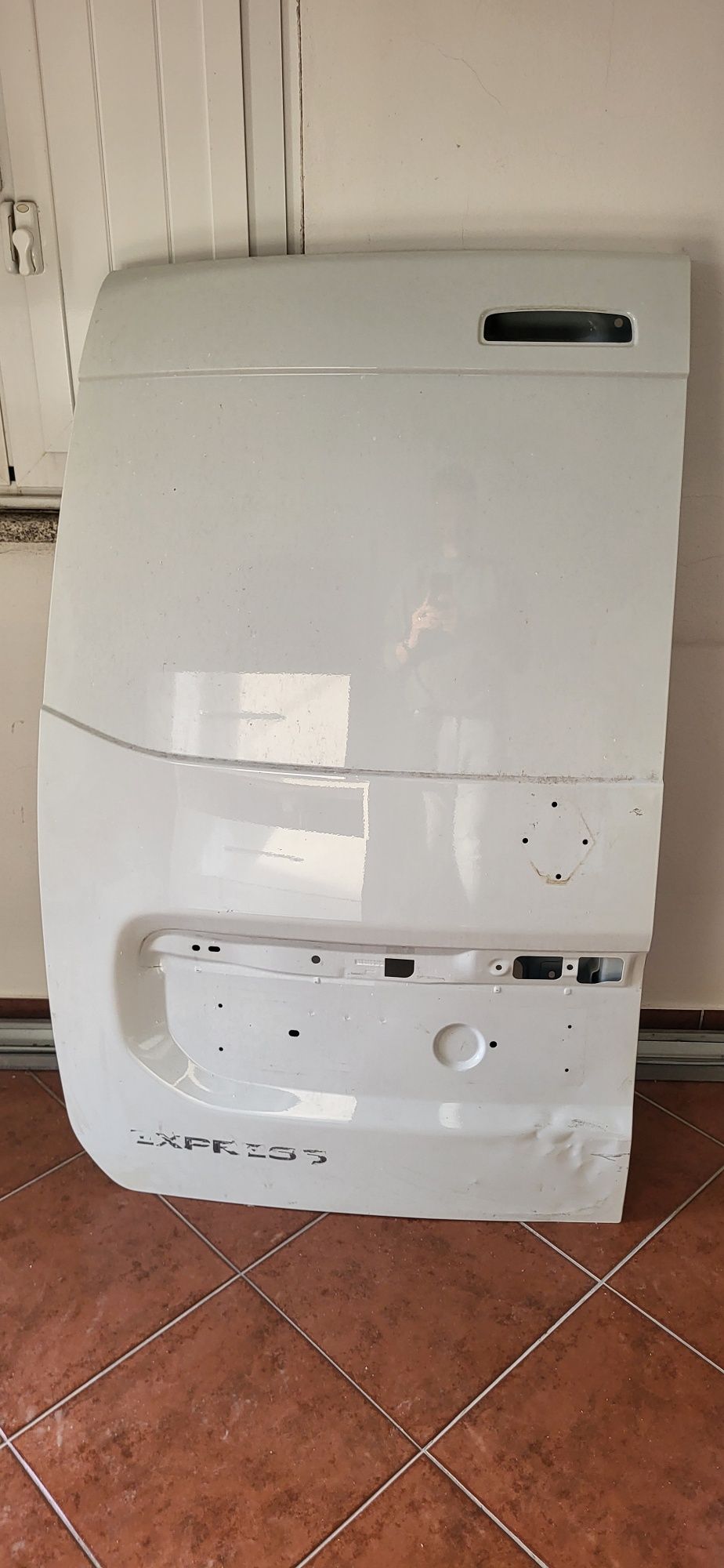 Porta esquerda renault express 2023