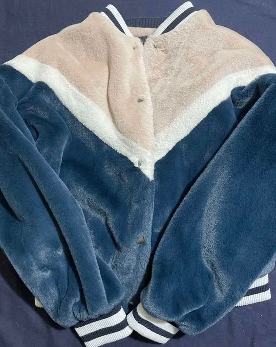 Casaco de pelo Lefties (novo)