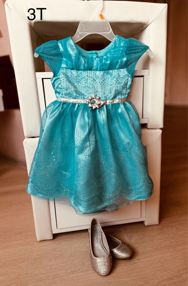 Сукні для наймолодших принцес