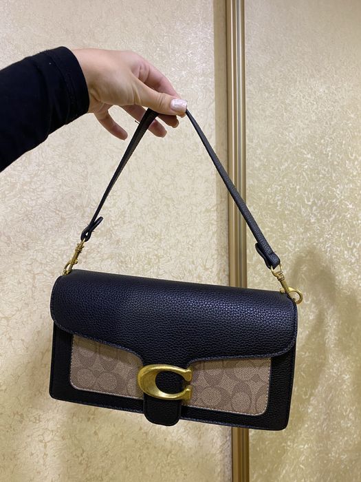 Чорна сумка Coach жіноча