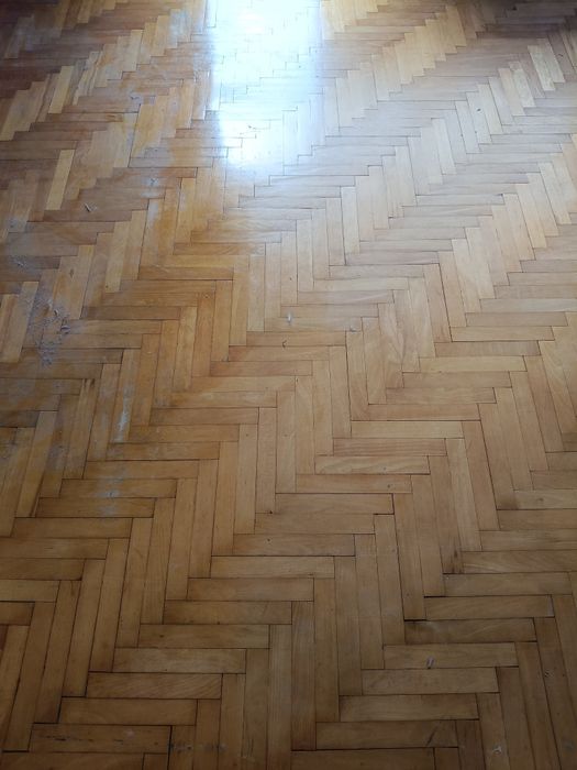 Cyklinowanie, układnie podłóg