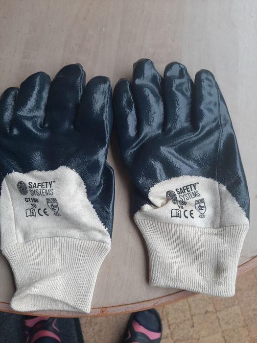 Rękawice spawalnicze i  gumowe