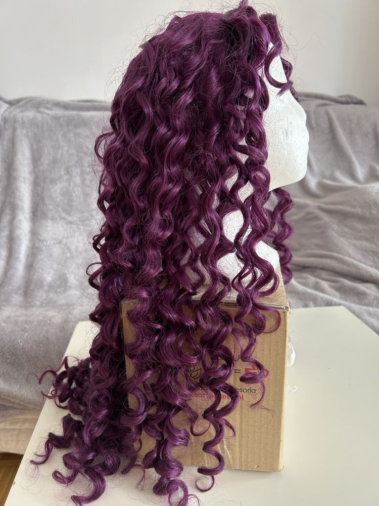 Długi wig fioletowy loki purple lacefront cosplay