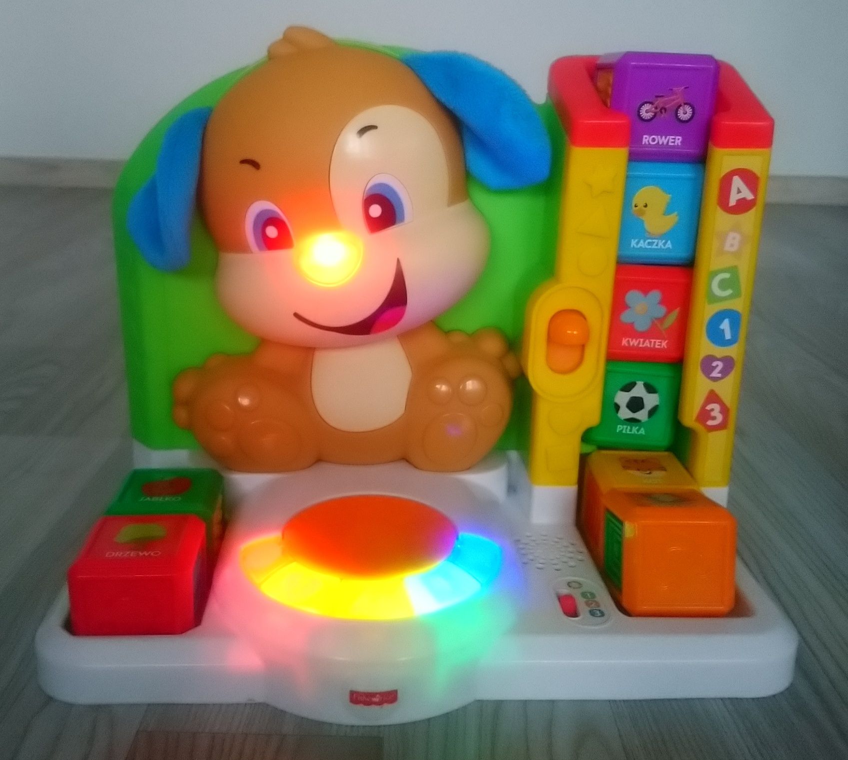 Edukacyjna stacja szczeniaczka Fisher Price